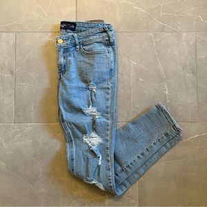 Hollister crop jeans in a light distressed wash size 0